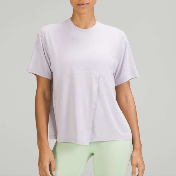 Lululemon Modal-Silk Blend Tie-Front Yoga T-Shirt - Sz 8 - Picture 6 of 6